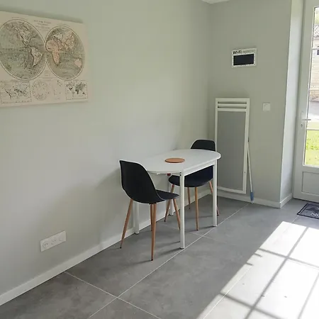 La Cabine Postale *